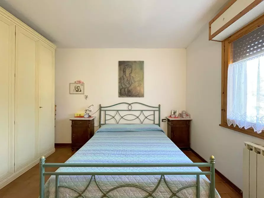 Immagine 14 di Appartamento in vendita  a Camaiore