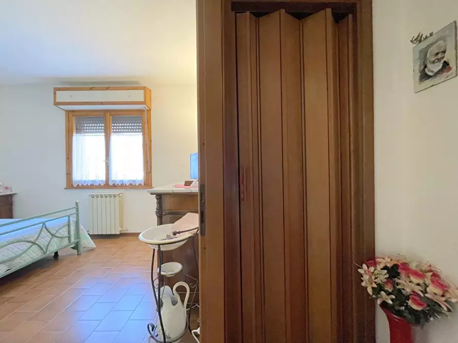 Immagine 12 di Appartamento in vendita  a Camaiore