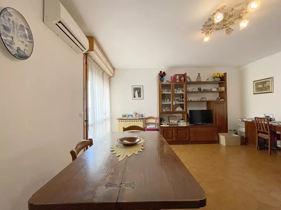 Immagine 34 di Appartamento in vendita  a Camaiore