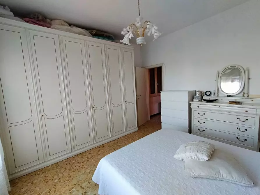 Immagine 22 di Casa bifamiliare in vendita  a Massarosa