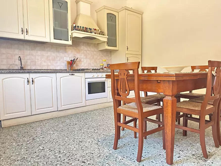 Immagine 12 di Casa bifamiliare in vendita  a Massarosa