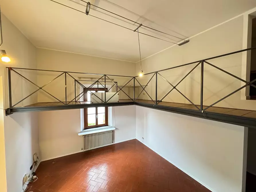 Immagine 13 di Ufficio in vendita  a Empoli