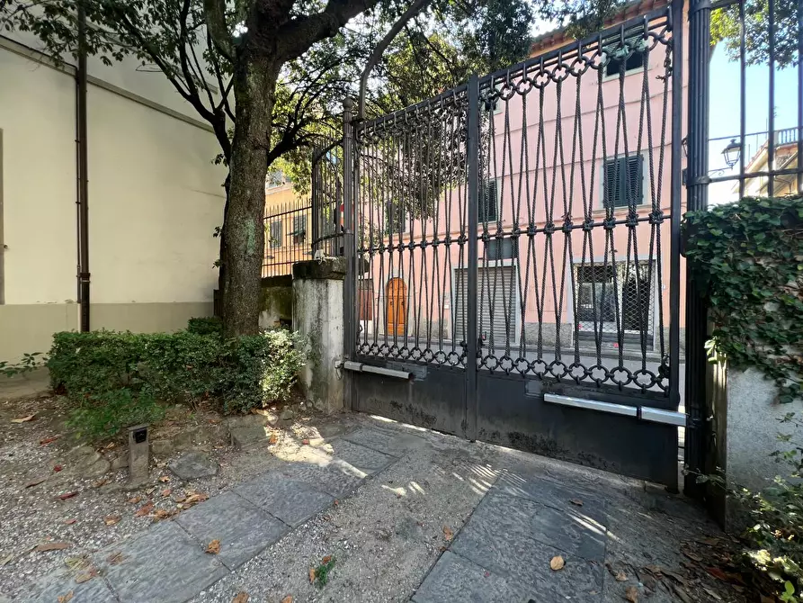 Immagine 3 di Ufficio in vendita  a Empoli