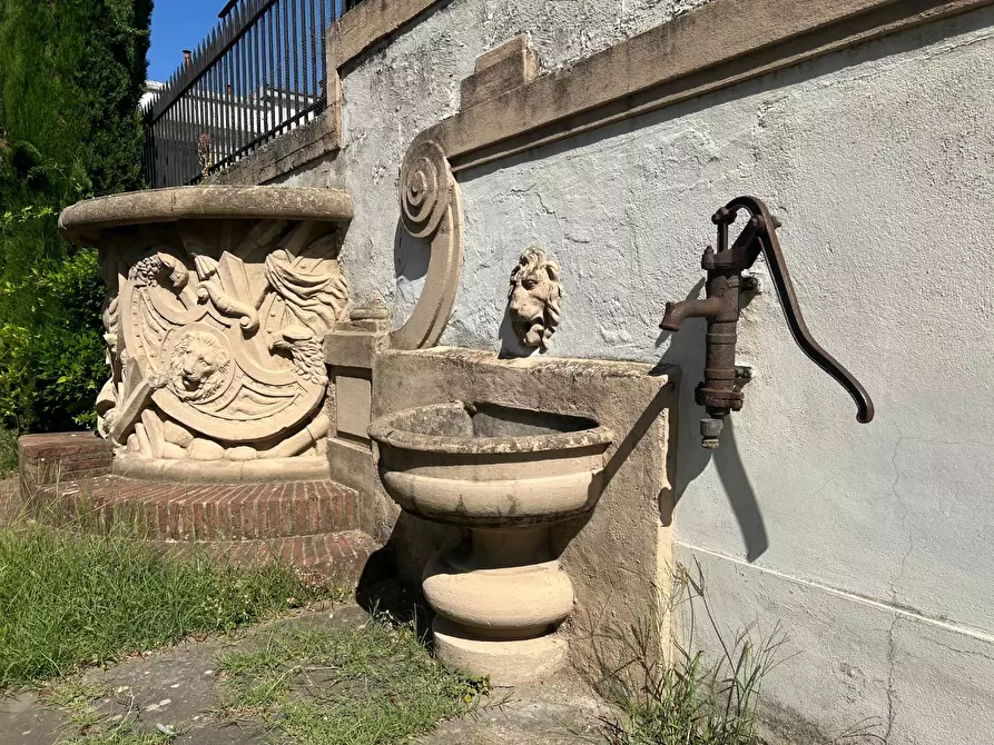 Immagine 4 di Ufficio in vendita  a Empoli