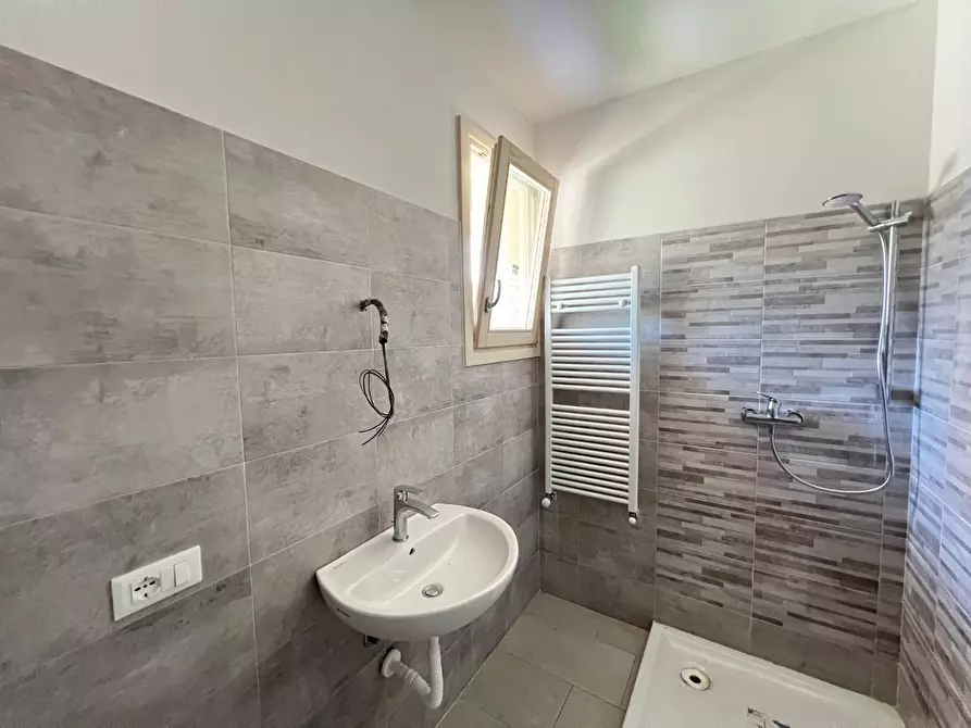 Immagine 12 di Appartamento in vendita  a Pontedera