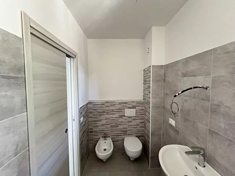 Immagine 10 di Appartamento in vendita  a Pontedera