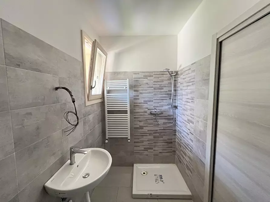 Immagine 11 di Appartamento in vendita  a Pontedera