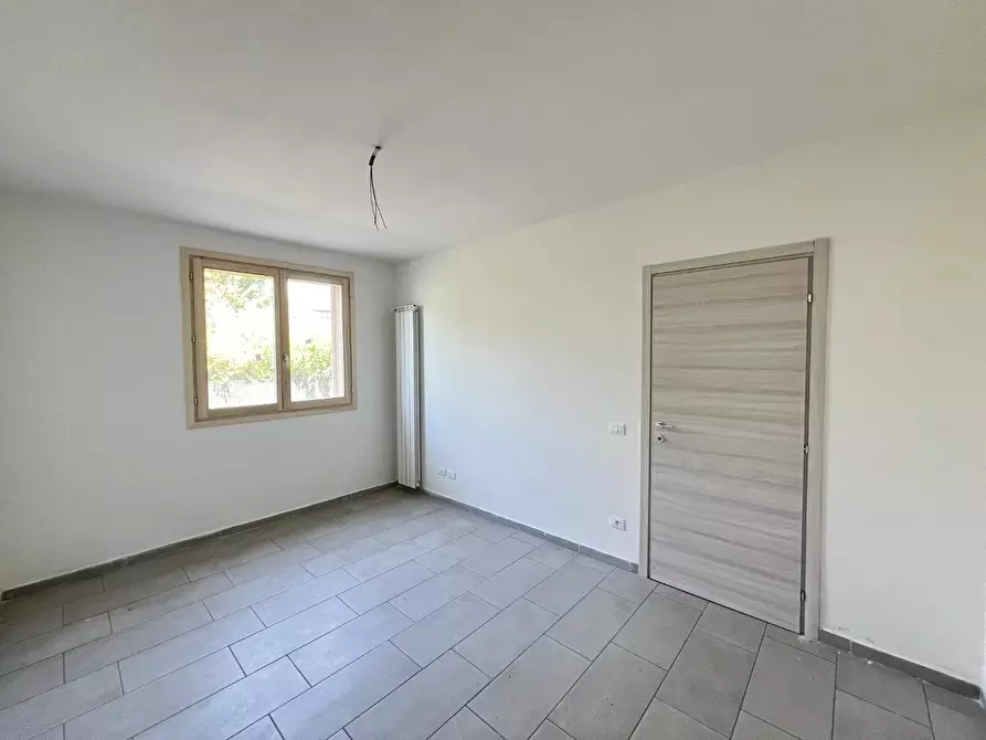 Immagine 18 di Appartamento in vendita  a Pontedera