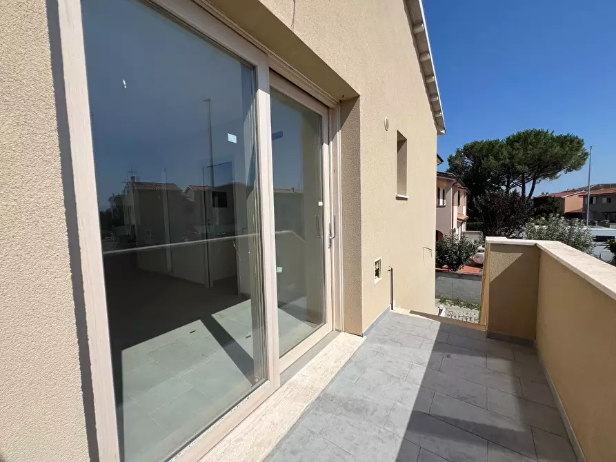 Immagine 25 di Appartamento in vendita  a Pontedera