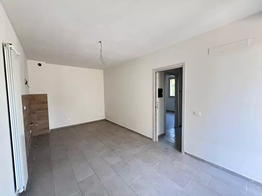 Immagine 21 di Appartamento in vendita  a Pontedera