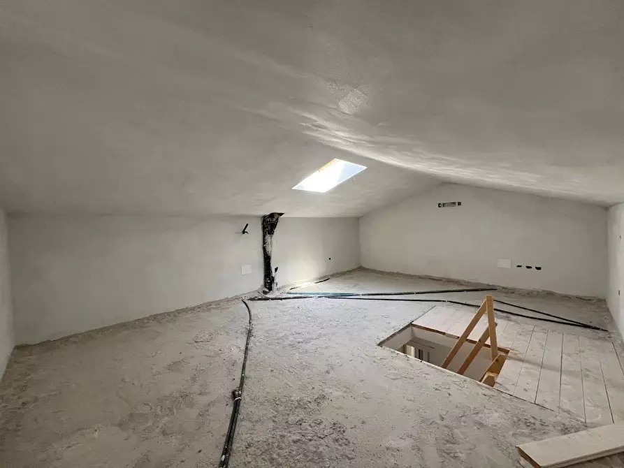 Immagine 28 di Terratetto in vendita  a Pontedera