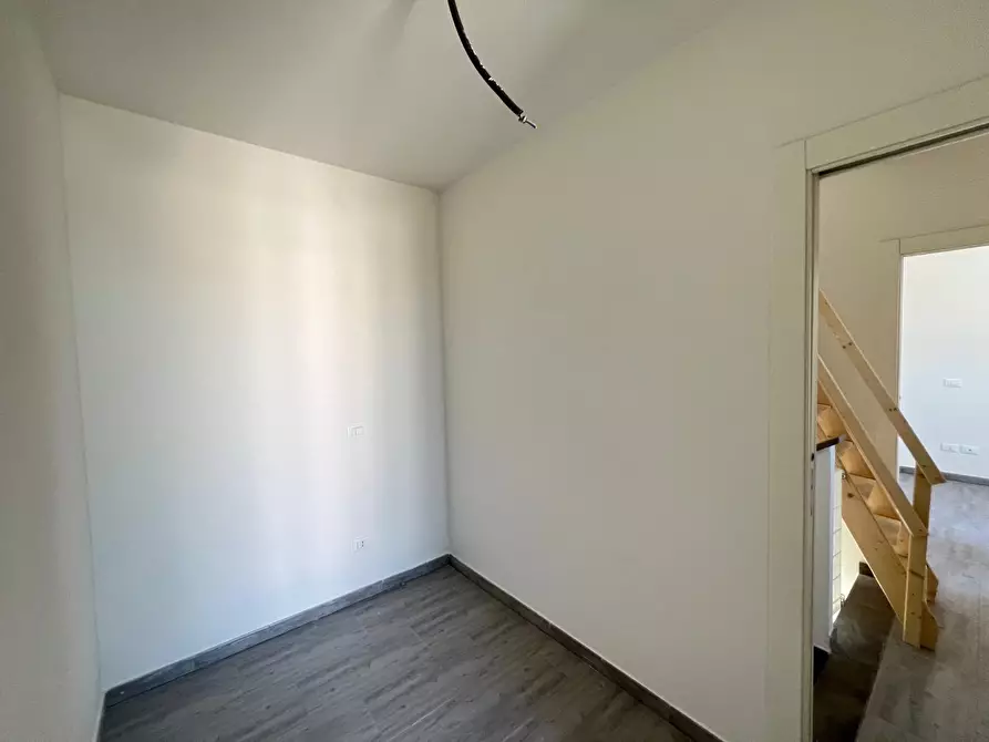 Immagine 25 di Terratetto in vendita  a Pontedera