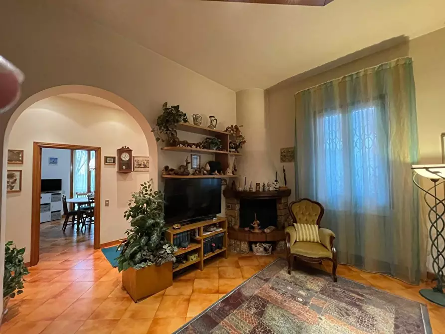 Immagine 8 di Appartamento in vendita  a Montelupo Fiorentino