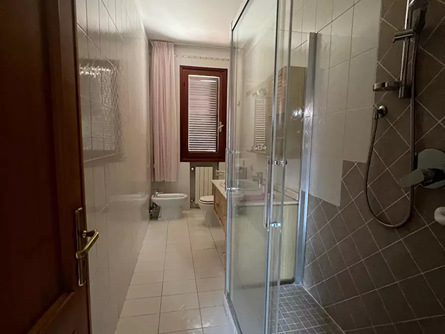 Immagine 16 di Appartamento in vendita  a Empoli