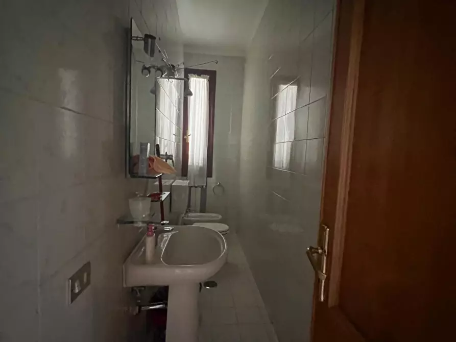 Immagine 19 di Appartamento in vendita  a Empoli