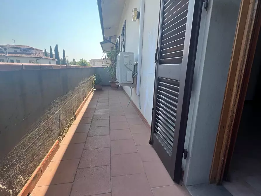 Immagine 11 di Appartamento in vendita  a Empoli