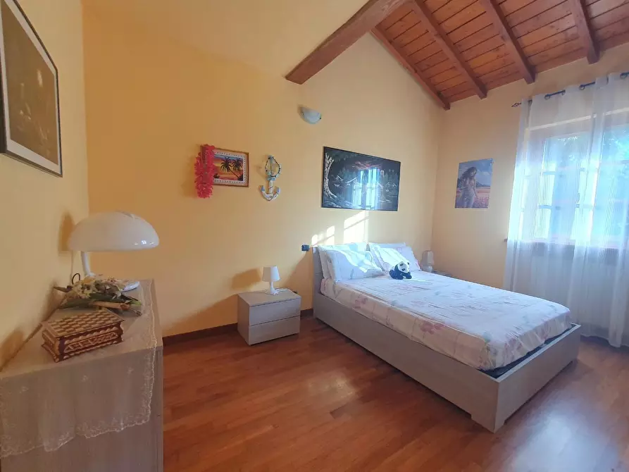 Immagine 53 di Villa in vendita  a Lucca