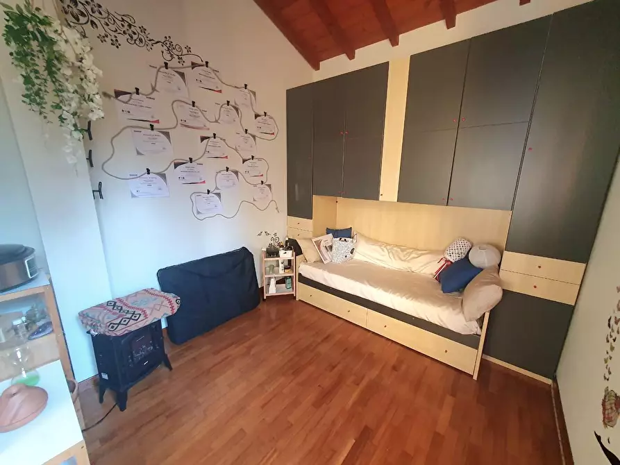 Immagine 47 di Villa in vendita  a Lucca