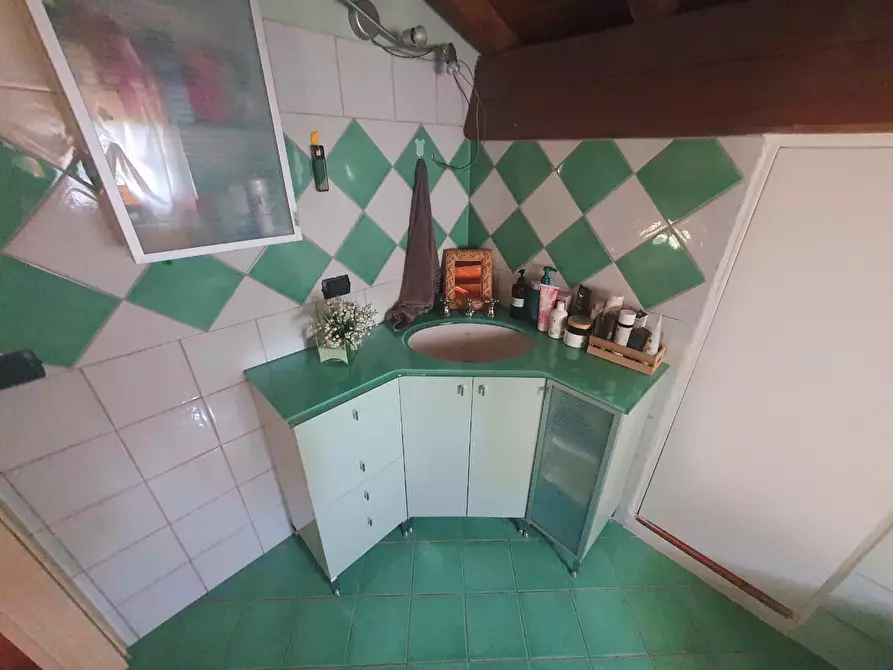 Immagine 39 di Villa in vendita  a Lucca