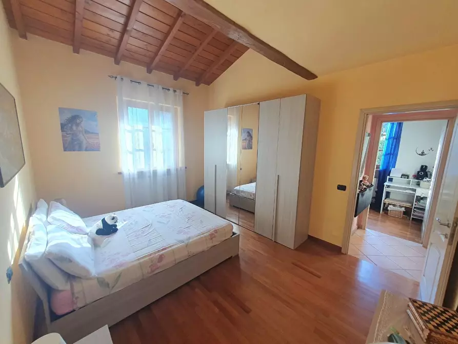 Immagine 52 di Villa in vendita  a Lucca