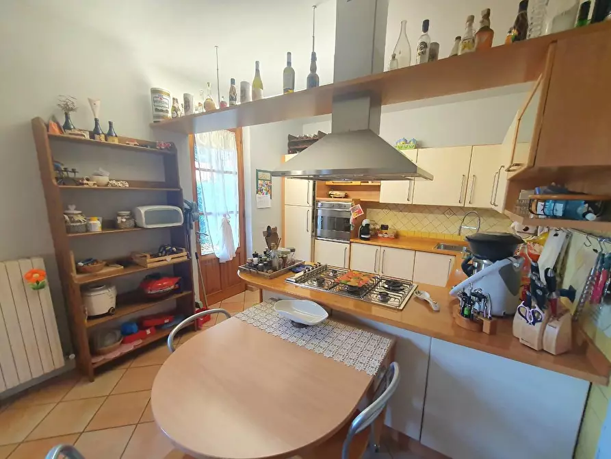 Immagine 14 di Villa in vendita  a Lucca