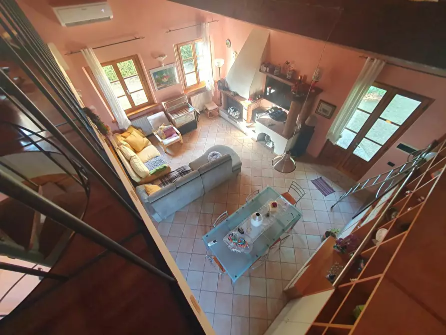 Immagine 34 di Villa in vendita  a Lucca
