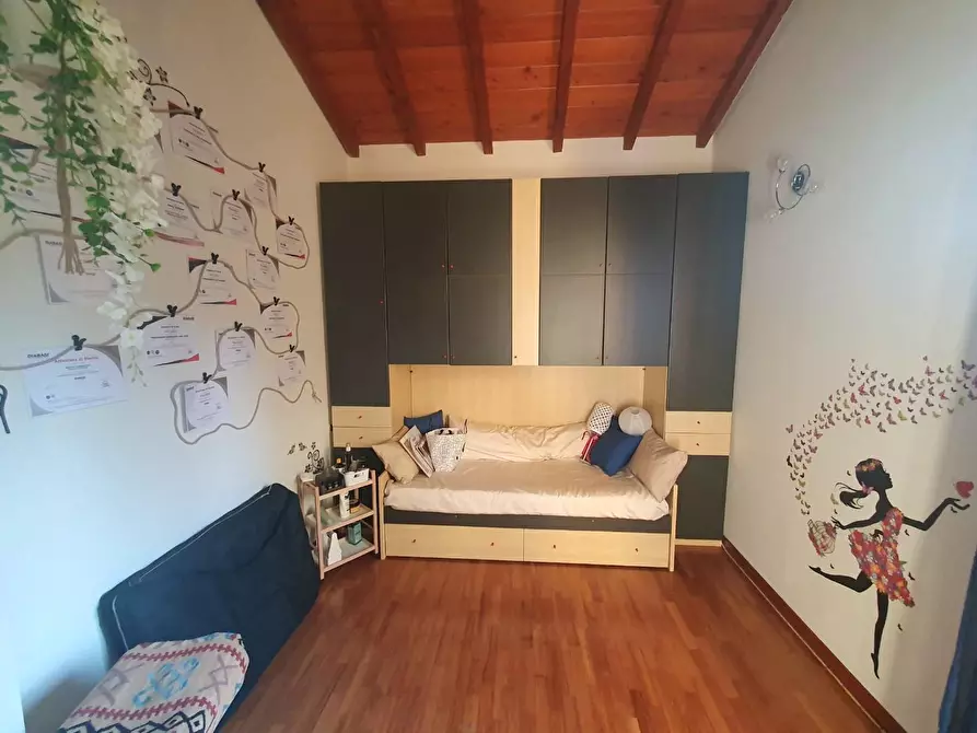 Immagine 51 di Villa in vendita  a Lucca