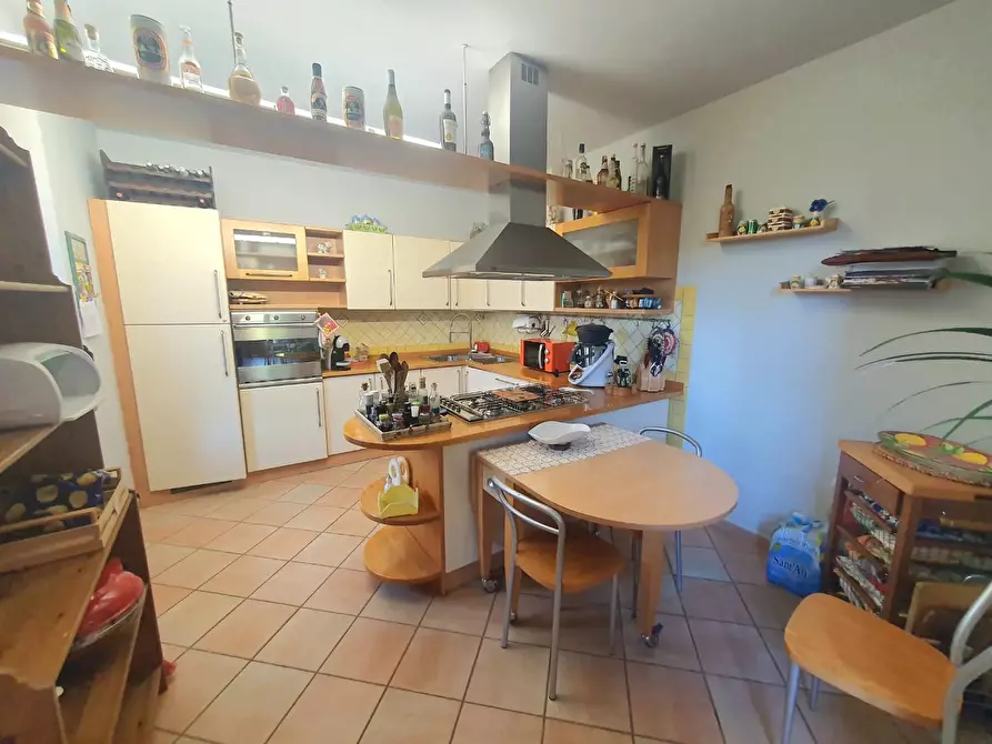 Immagine 13 di Villa in vendita  a Lucca