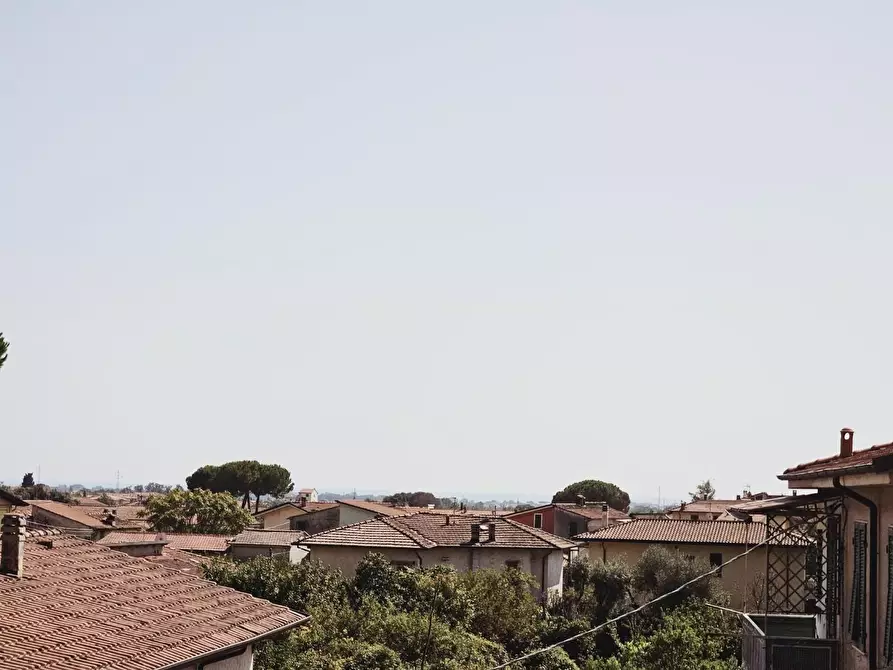 Immagine 19 di Casa semindipendente in vendita  a Massa