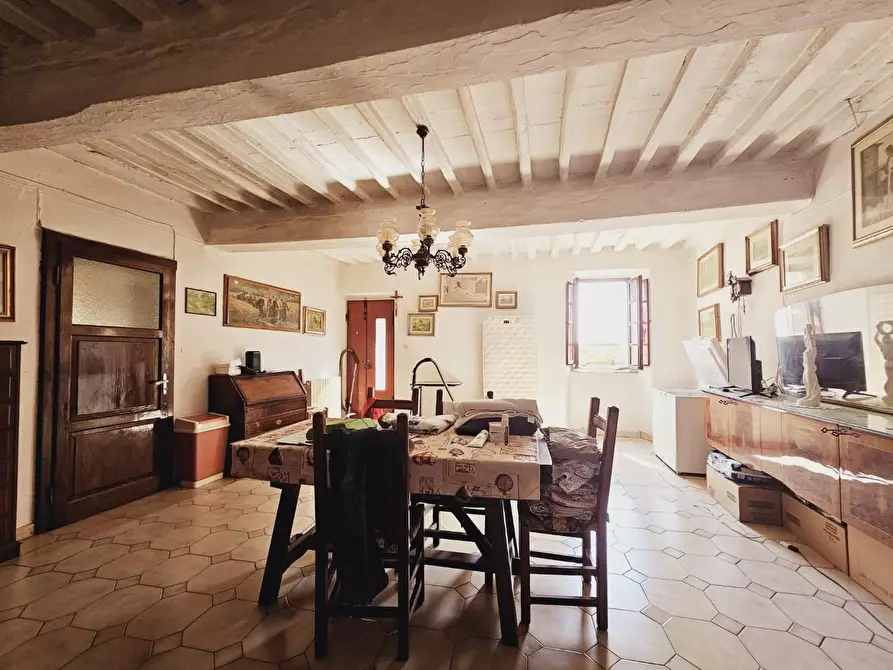 Immagine 11 di Casa semindipendente in vendita  a Massa