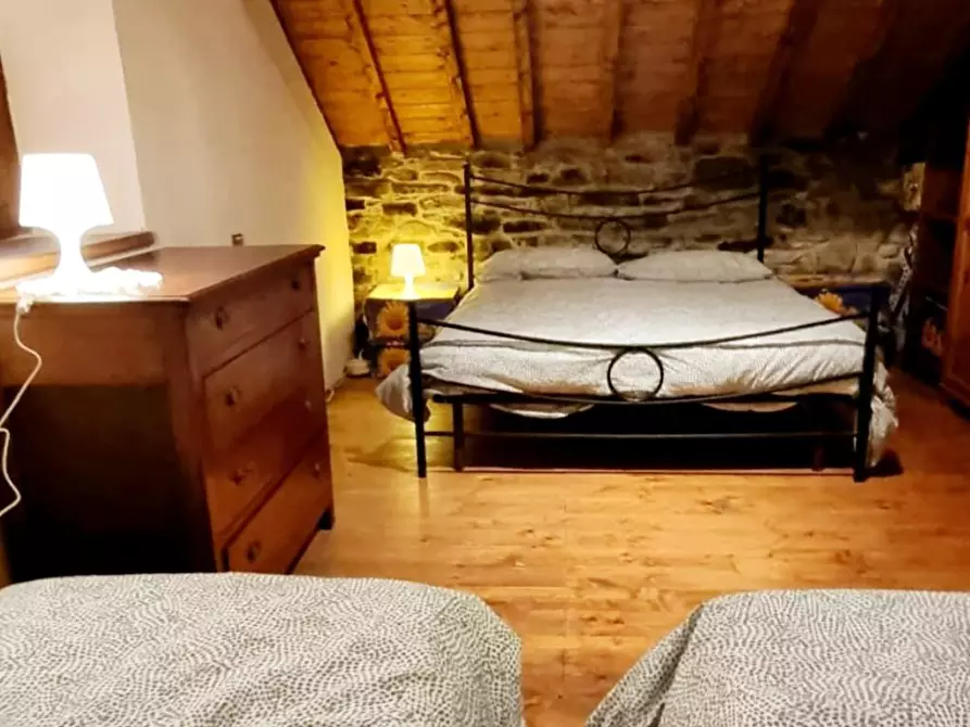 Immagine 9 di Baita in vendita  a Fiumalbo