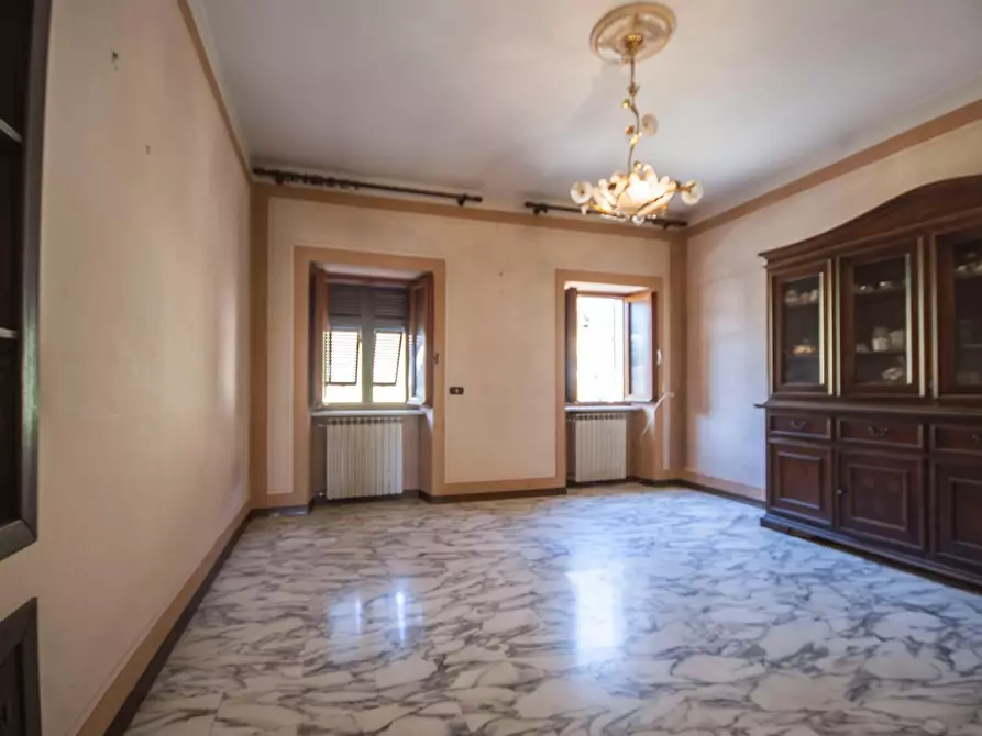 Immagine 10 di Appartamento in vendita  a Massa