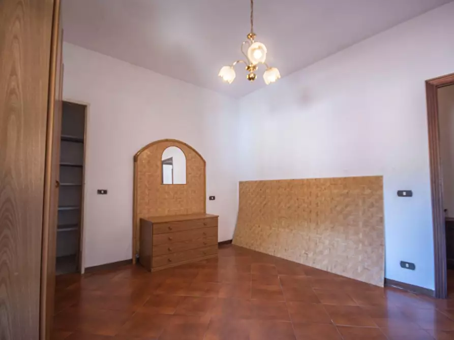 Immagine 20 di Appartamento in vendita  a Massa