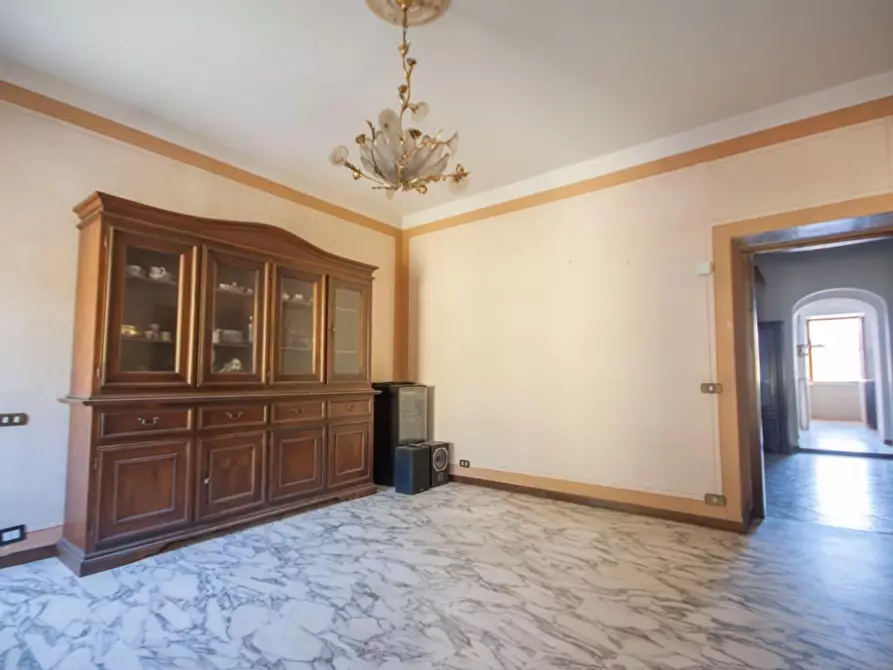 Immagine 11 di Appartamento in vendita  a Massa