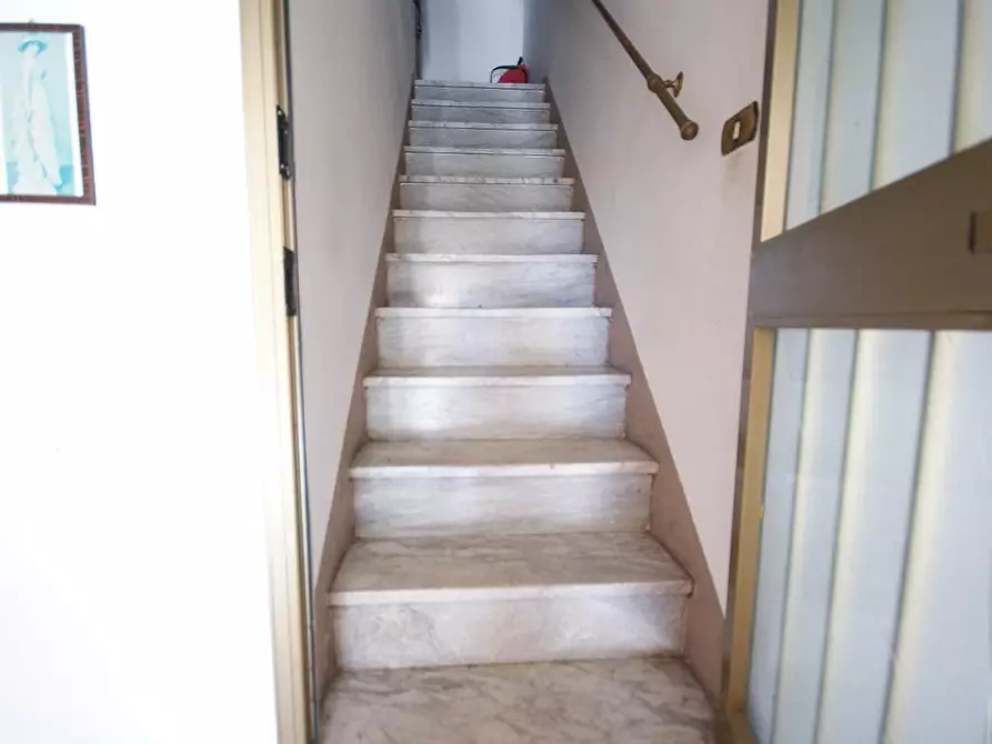 Immagine 31 di Appartamento in vendita  a Massa