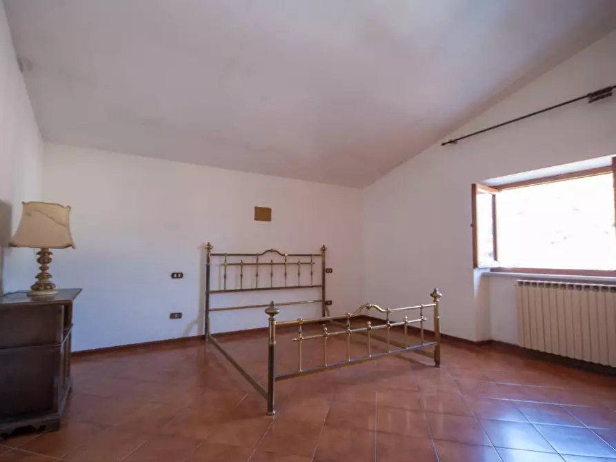 Immagine 15 di Appartamento in vendita  a Massa