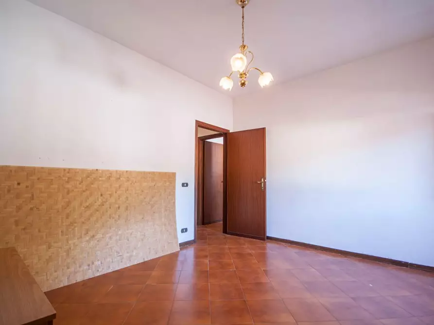 Immagine 19 di Appartamento in vendita  a Massa