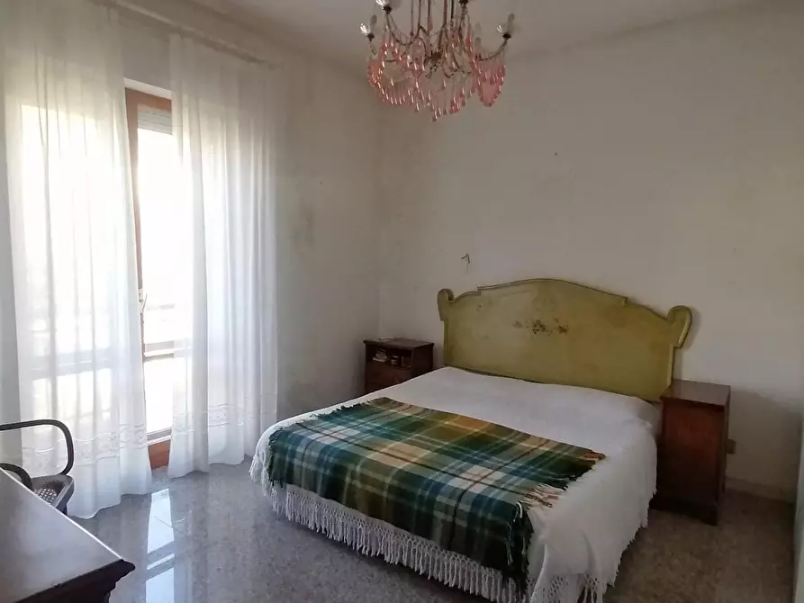 Immagine 10 di Appartamento in vendita  a Carrara