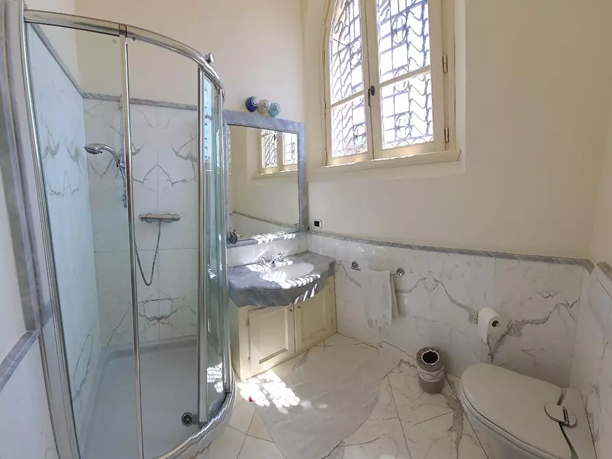 Immagine 19 di Appartamento in affitto  a Pietrasanta