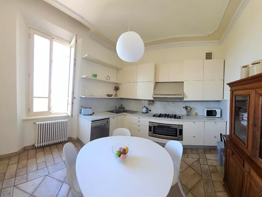 Immagine 9 di Appartamento in affitto  a Pietrasanta
