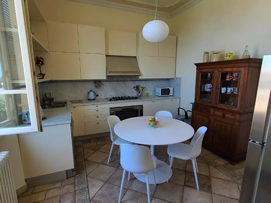 Immagine 7 di Appartamento in affitto  a Pietrasanta