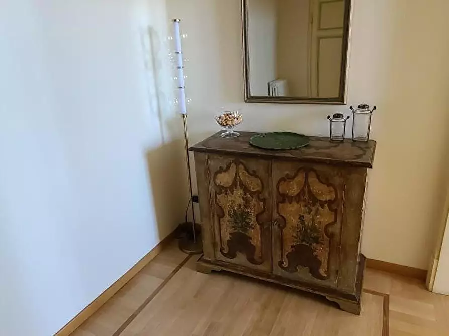 Immagine 26 di Appartamento in affitto  a Pietrasanta