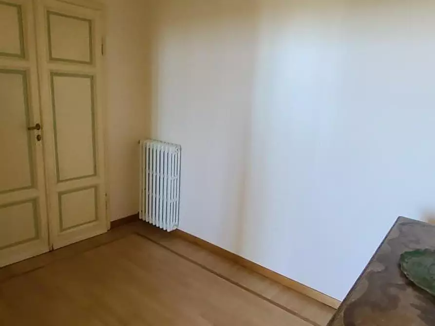 Immagine 27 di Appartamento in affitto  a Pietrasanta