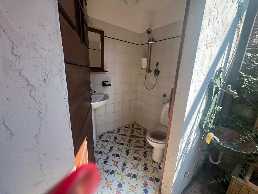 Immagine 12 di Casa semindipendente in vendita  a Camaiore