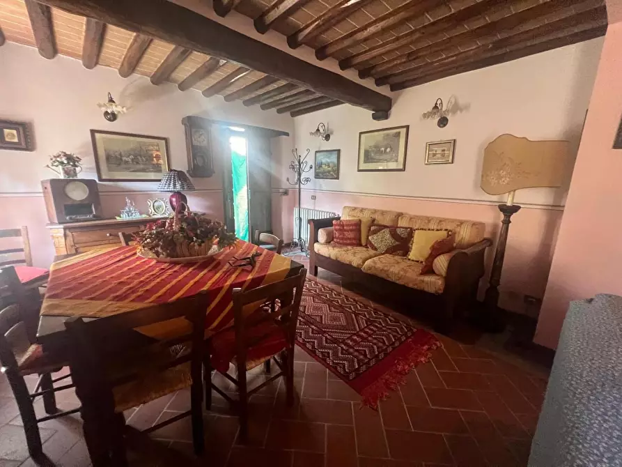 Immagine 9 di Casa semindipendente in vendita  a Camaiore