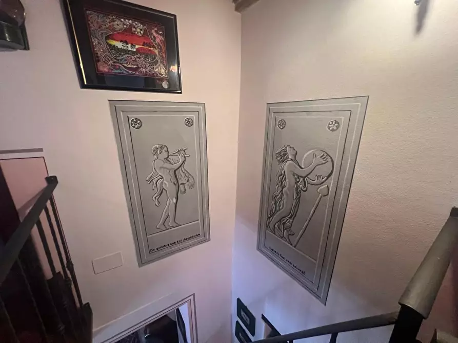 Immagine 22 di Casa semindipendente in vendita  a Camaiore