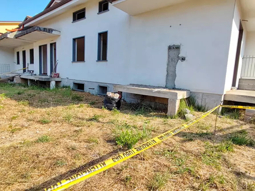 Immagine 21 di Villetta a schiera in vendita  a Massarosa