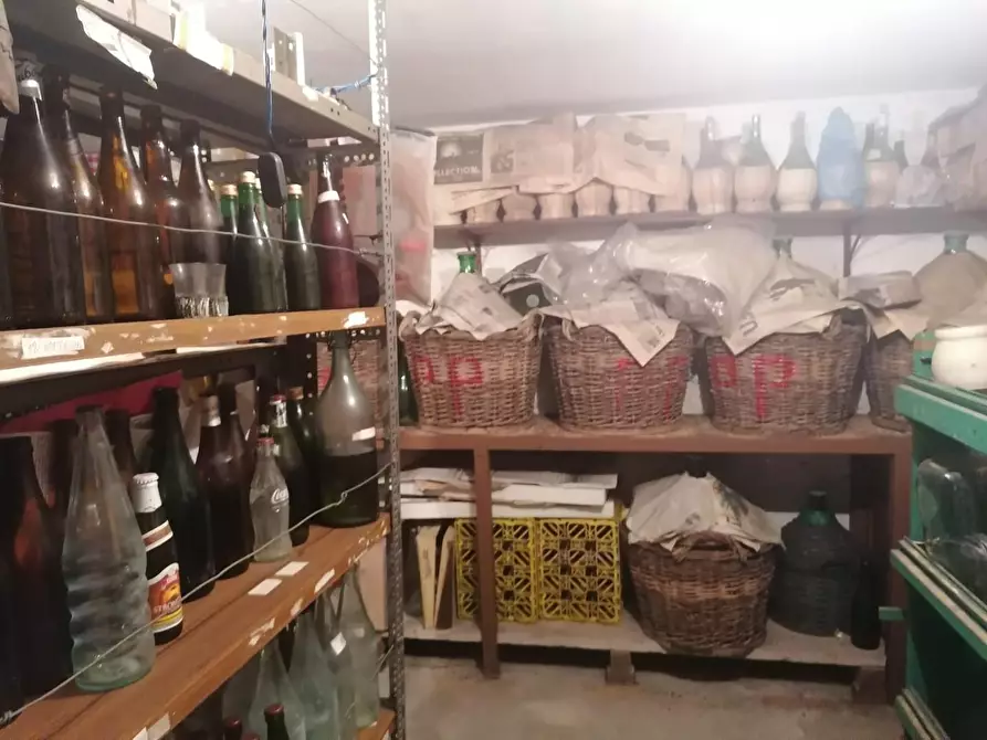 Immagine 40 di Casa indipendente in vendita  a Carrara