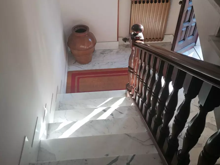 Immagine 33 di Casa indipendente in vendita  a Carrara