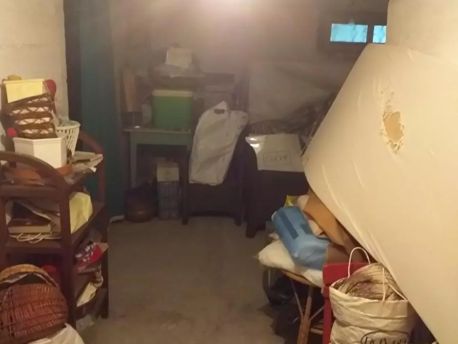 Immagine 34 di Casa indipendente in vendita  a Carrara